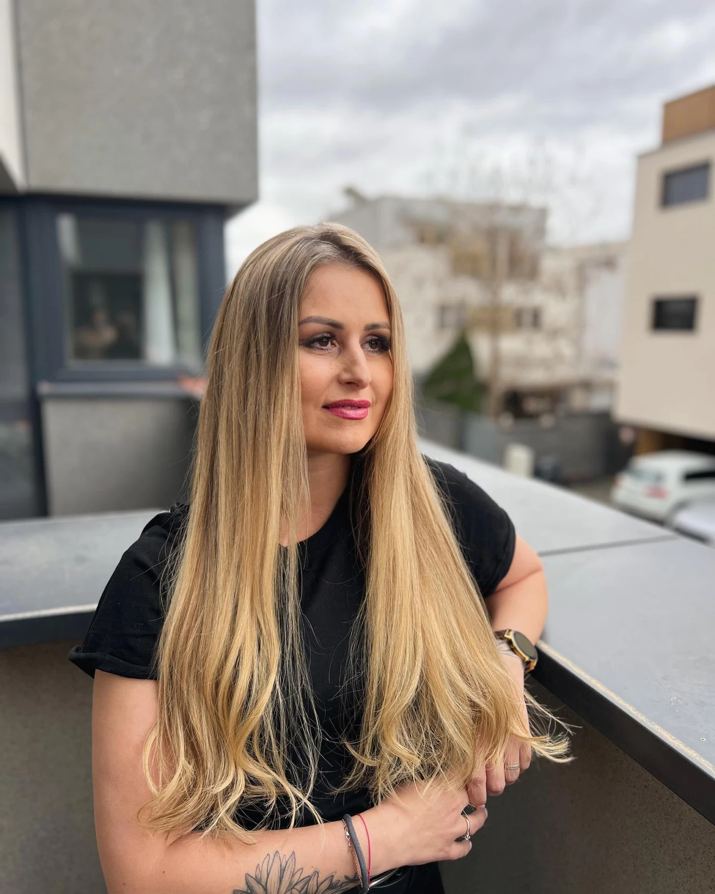 Blond na dennom svetle.