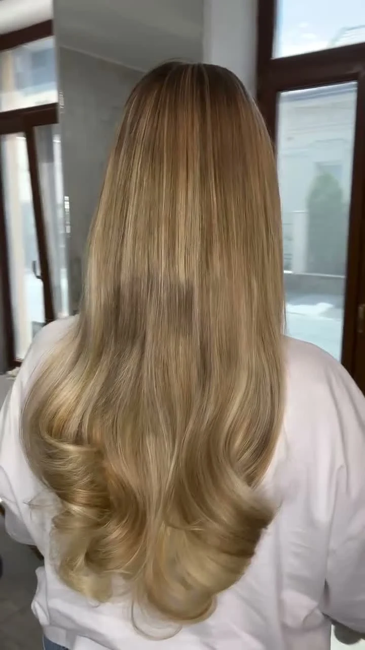 Nová dĺžka v blond.